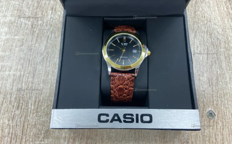 Часы  Casio