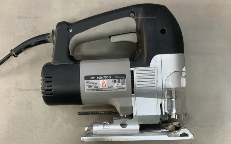 Электролобзик Интерскол МП-100/700Э