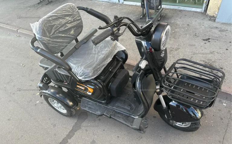 Электроскутер трицикл Ikingi Sibtrike