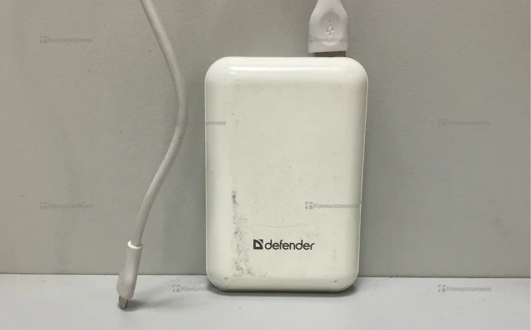 Power Bank Defender 10000