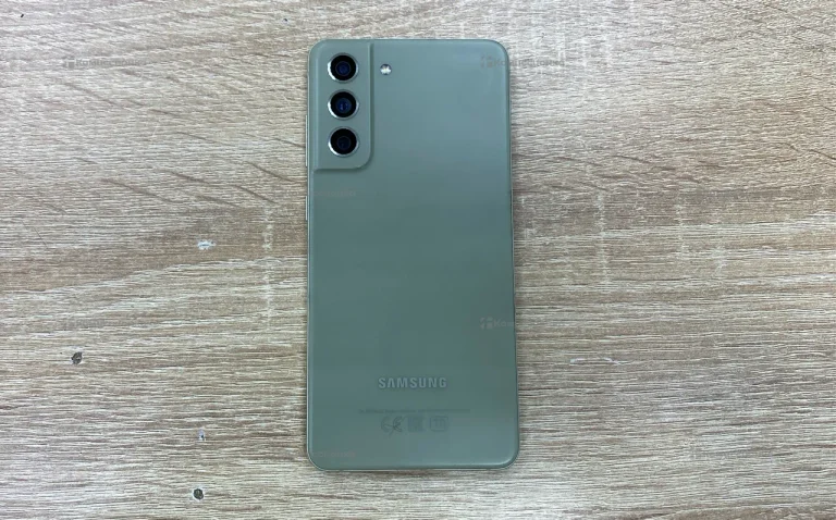 Samsung Galaxy S21 FE 5G 8/256 ГБ