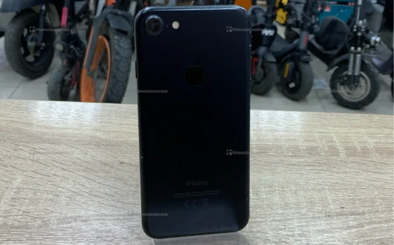 Apple iPhone 7 2/32 ГБ