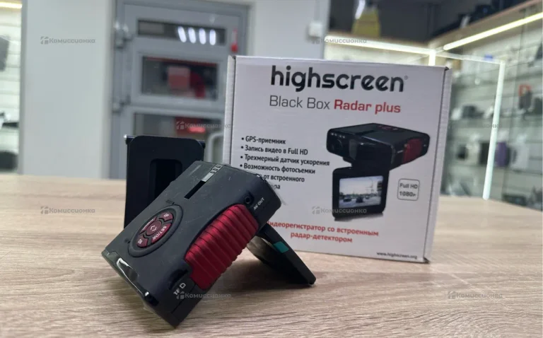 Видеорегистратор Highscreen