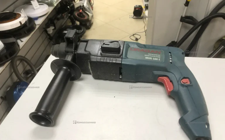 Перфоратор Uragan MHR 500E