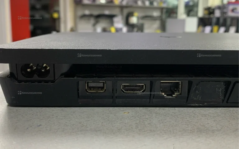 Приставка Sony PS4 Slim 500 ГБ.