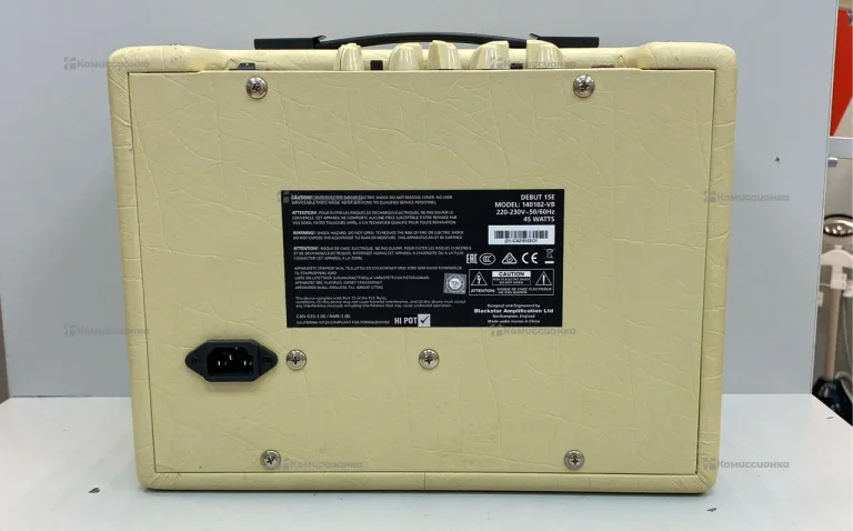 Комбоусилитель Blackstar Debut 15E