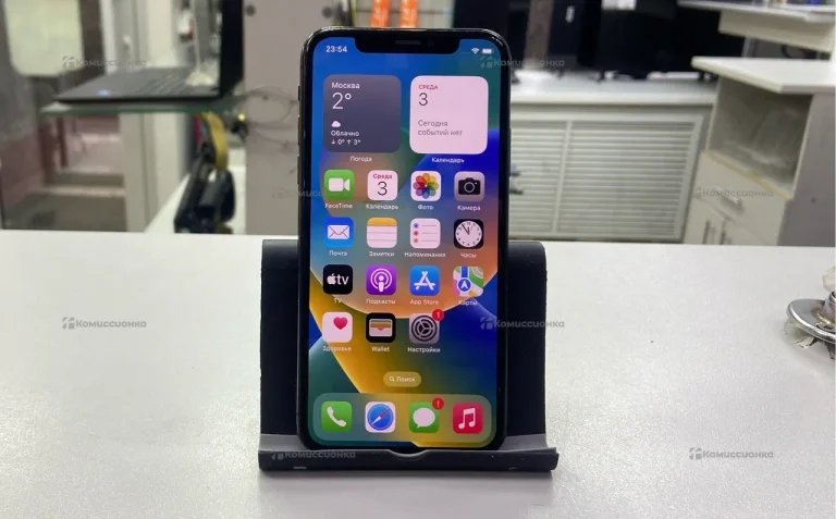 Apple iPhone X 3/256 ГБ