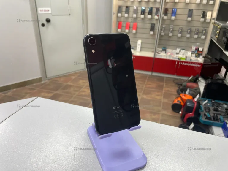 Apple iPhone XR 3/64 ГБ