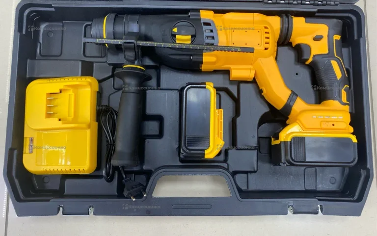 перфоратор DeWalt АКБ