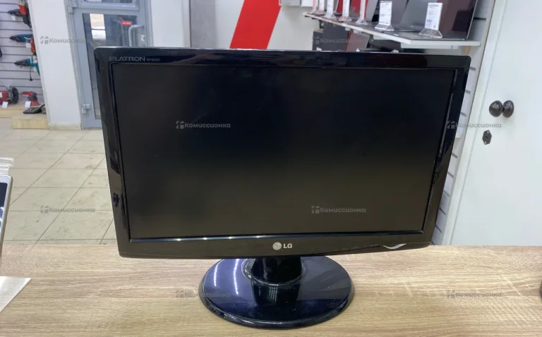 Монитор LG 19M35 19M35