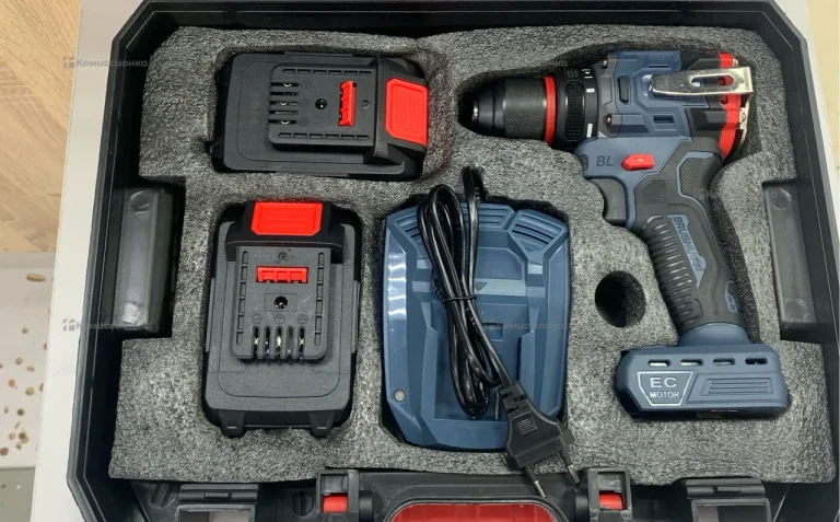 шуруповерт метал патрон Makitoni