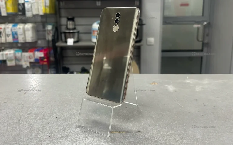 Huawei Mate 20 lite 4/64 ГБ