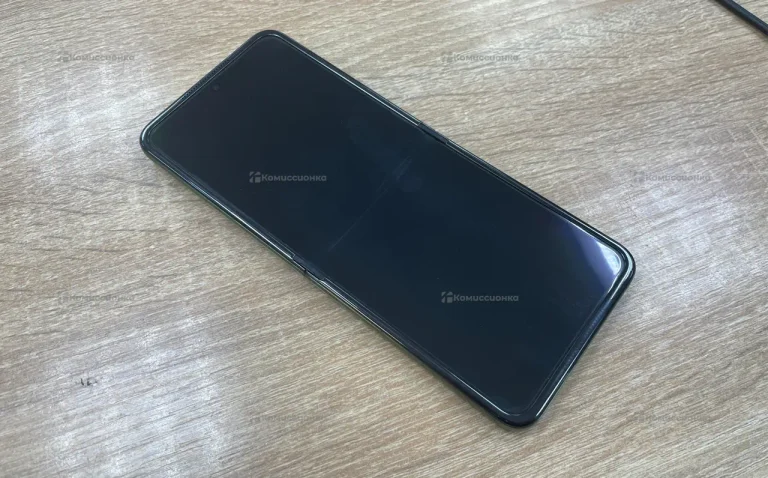 Motorola Razr 50 Ultra 12/256 ГБ