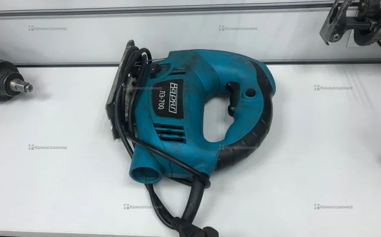 Электролобзик Варяг ЛЭ-700