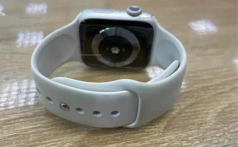 Часы  Apple Watch 5 44mm