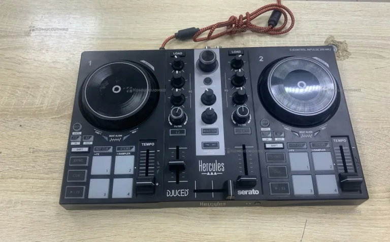 Hercules DJ Control Inpulse 200 MK2