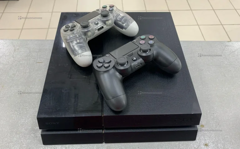 Приставка Sony PS4 Fat 500Gb.
