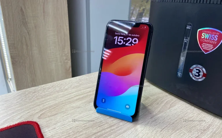 Apple iPhone 11 4/64 ГБ