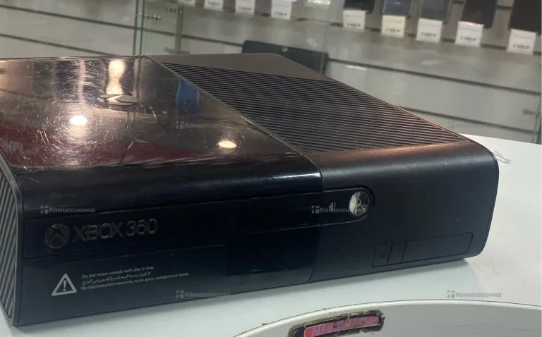 Приставка Xbox 360E