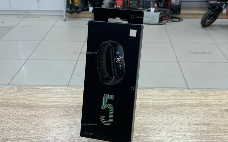 Часы  Mi Band 5