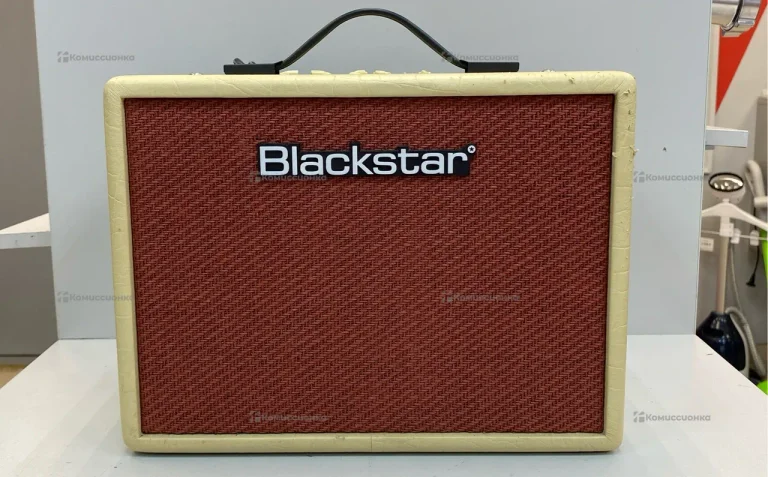 Комбоусилитель Blackstar Debut 15E
