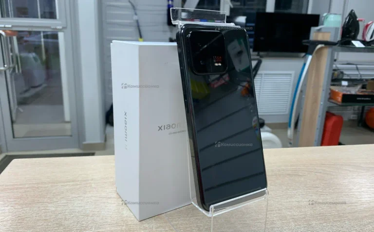 Xiaomi 13 8/256 ГБ