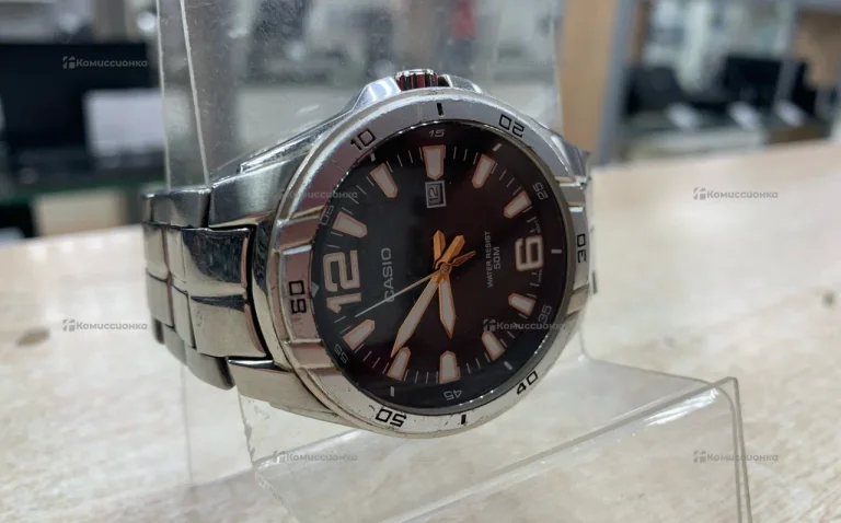 Часы  Casio