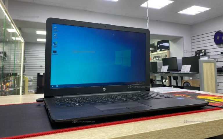 Ноутбук HP 15 Celeron N3060/4RAM/HD Graphics/HDD51