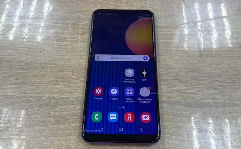 Samsung Galaxy M11 3/32 ГБ
