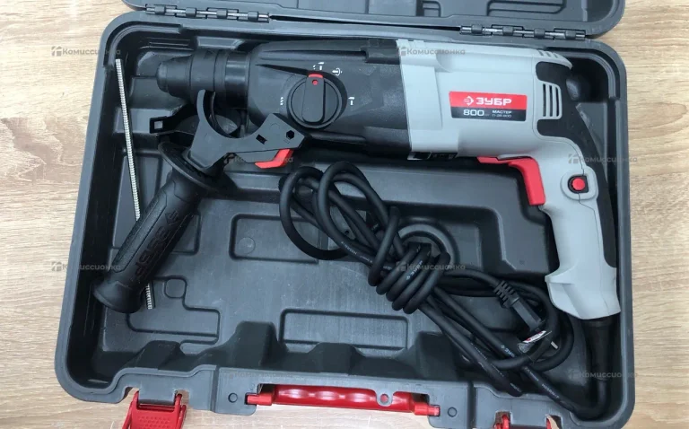 Перфоратор Зубр П-26-800