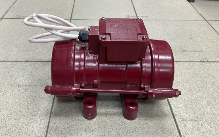 Вибратор ИВ-99Е У2