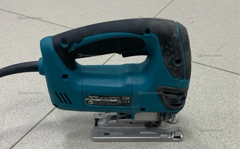 Электролобзик makita 4350FCT