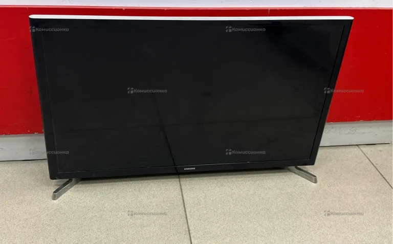 Телевизор Samsung UE32J4500AK