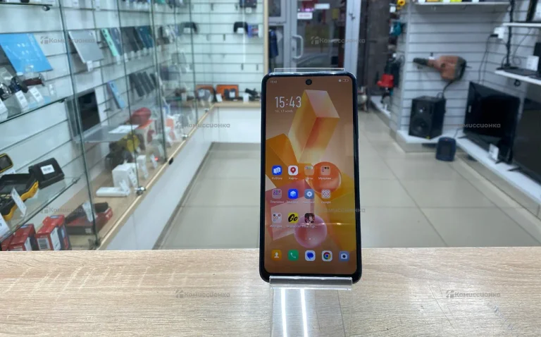 Infinix Hot 40i 8/256 ГБ