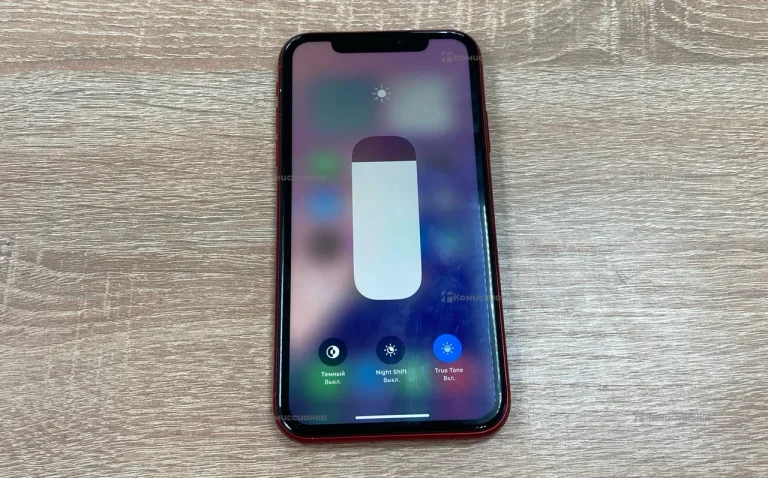 Apple iPhone XR 3/128 ГБ