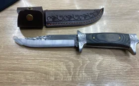 Нож коричневый