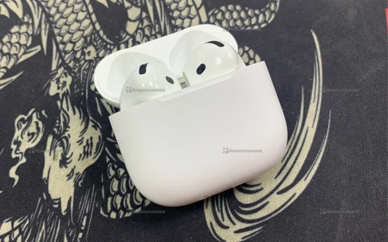 Наушники AirPods 4