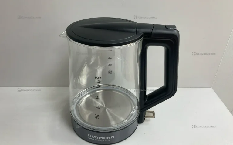 Чайник Redmond RK-G196