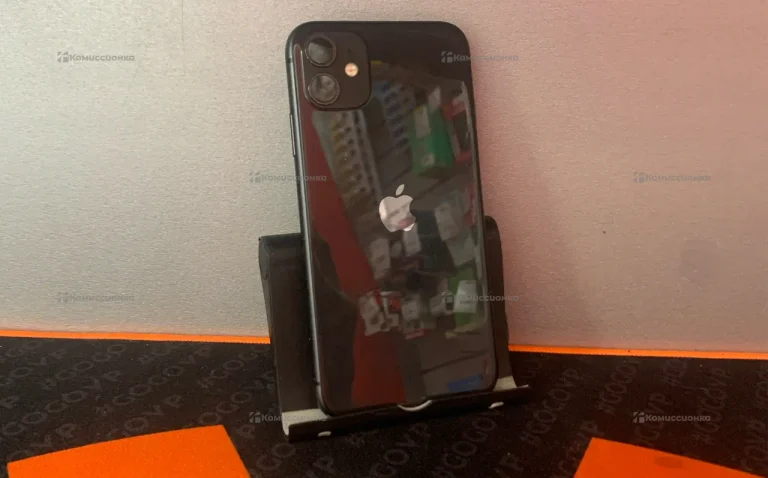 Apple iPhone 11 4/64 ГБ