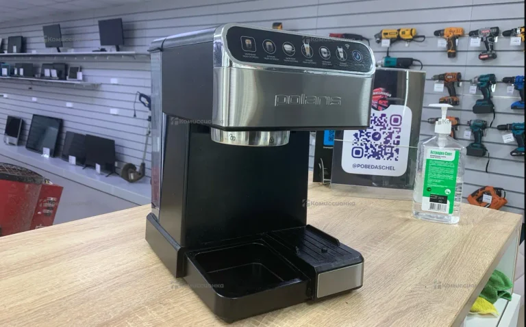 Кофеварка Polaris PCM 1540 Wi Fi