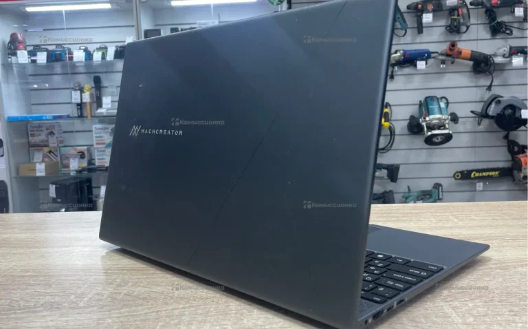 Ноутбук  machxreator one i3