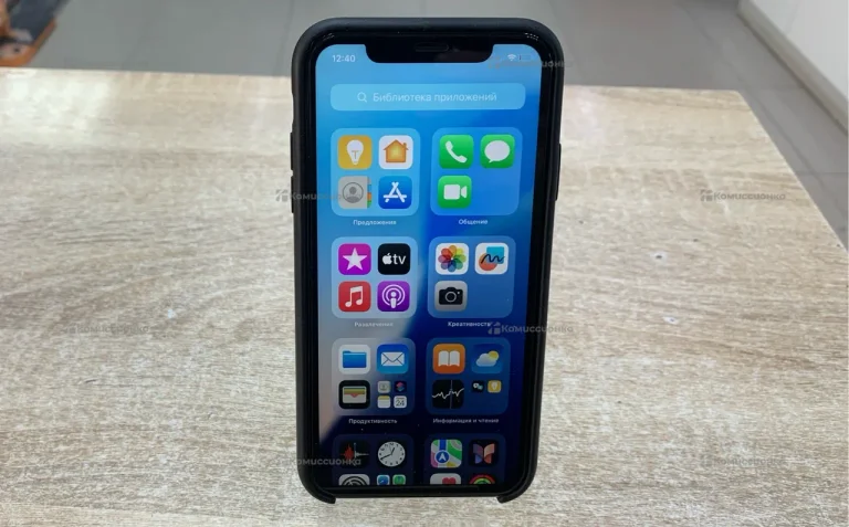 Apple iPhone XR 3/128 ГБ