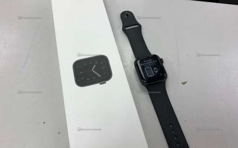 Часы  Apple Watch SE 40mm