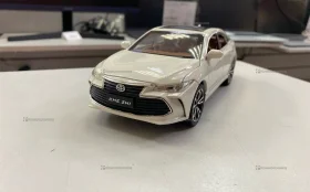 Машинка Toyota Avalon