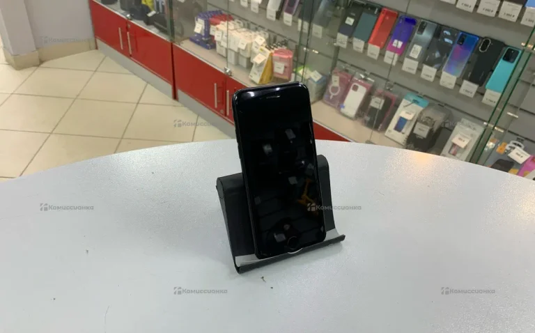 Apple iPhone SE 2020 64Gb.
