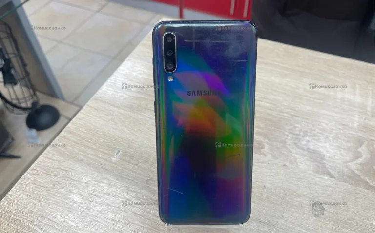 Samsung Galaxy A50 4/64 ГБ