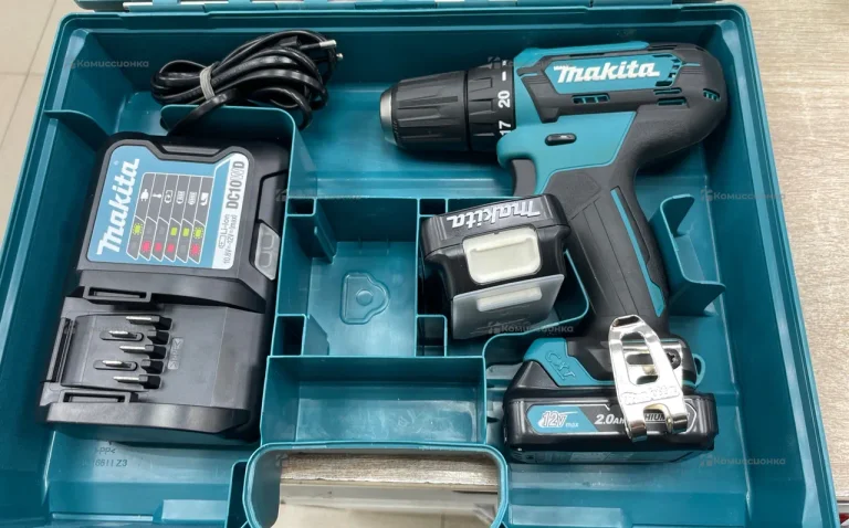 аккумуляторная Дрель шуруповерт Makita DF333DWAE