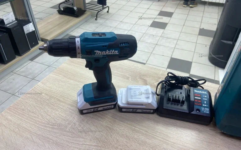 шуруповерт  makita DF488D