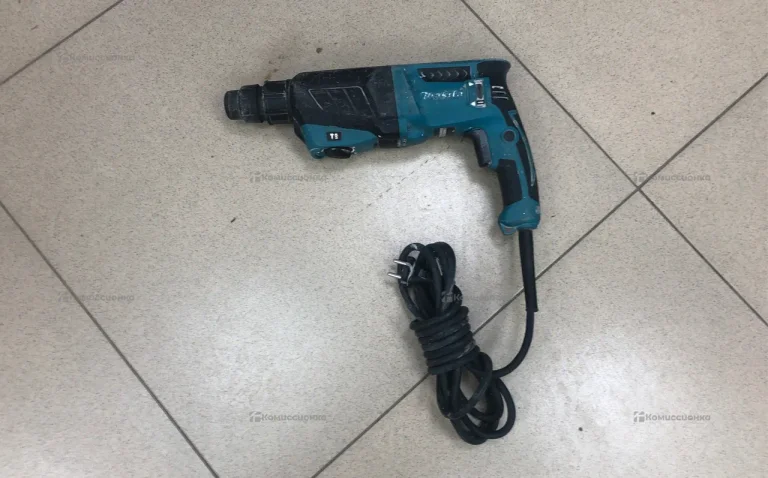 Перфоратор makita HR2630