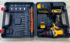 шуруповерт Dewalt б/щ